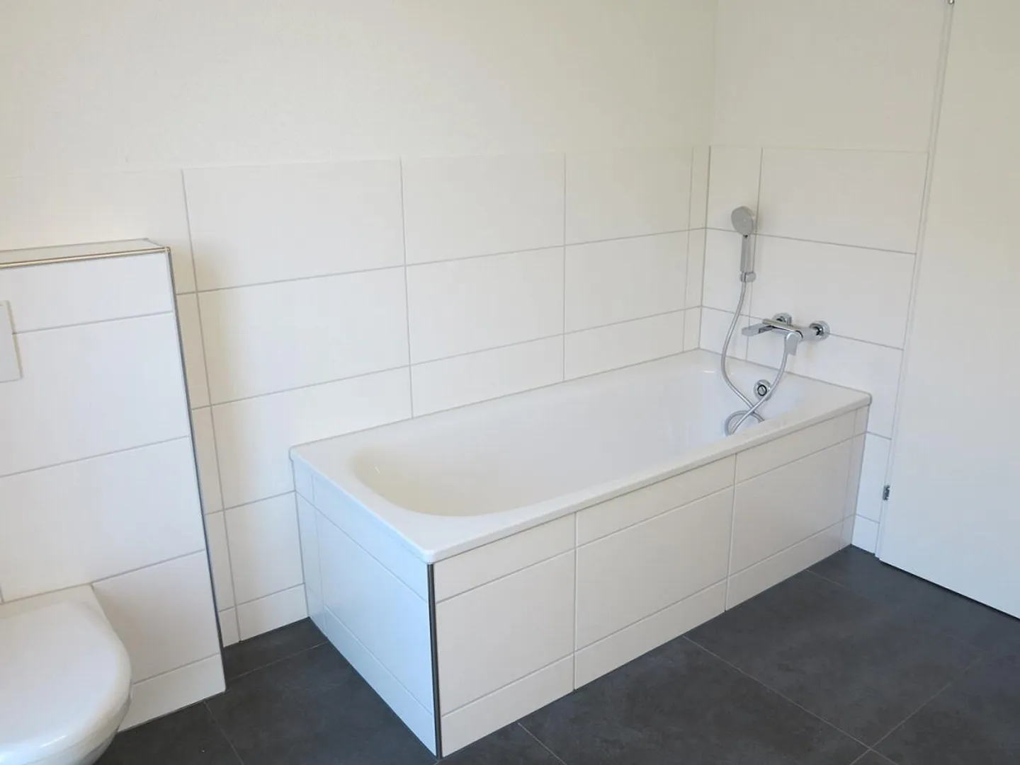 Moderne 3.5-Zimmer-Wohnung in Toplage - Foto 9 von 10