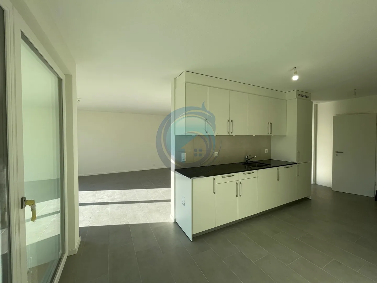 MAGNIFIKANTE RENOVIERTE 3,5-ZIMMER-WOHNUNG IN SÉVERY - Foto 6 von 13