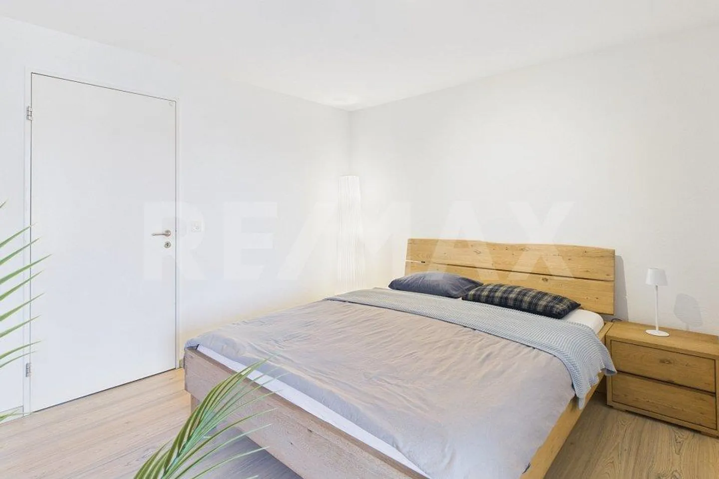 Charming 2½-Room Maisonette Apartment with Special Flair in a Quiet Residential Area - Photo 10 of 13
