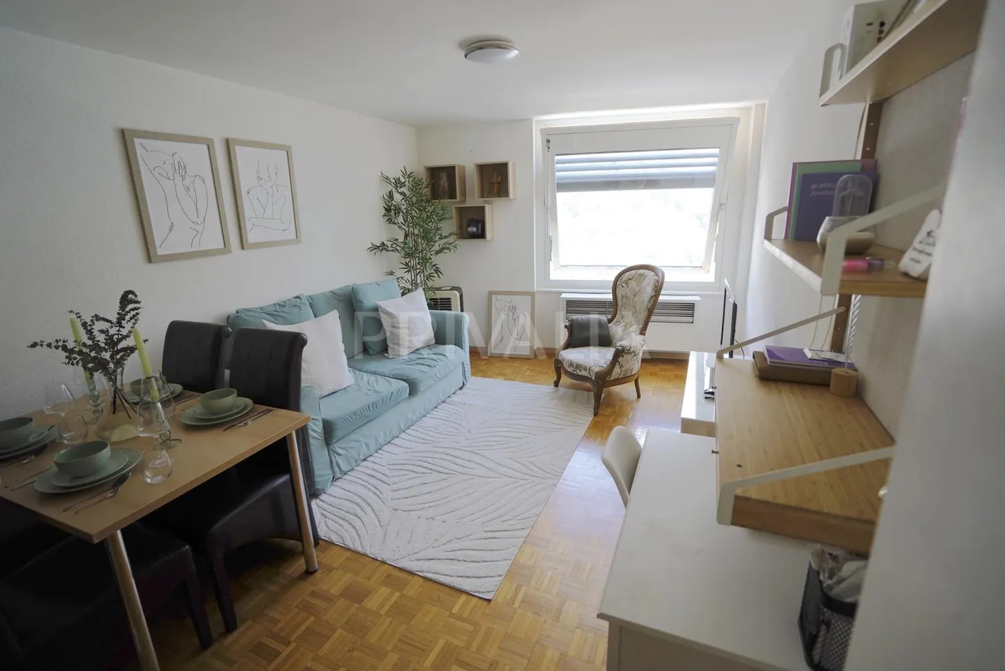 Exclusive - 2 ½-room apartment with balcony and impressive view - Photo 2 of 8