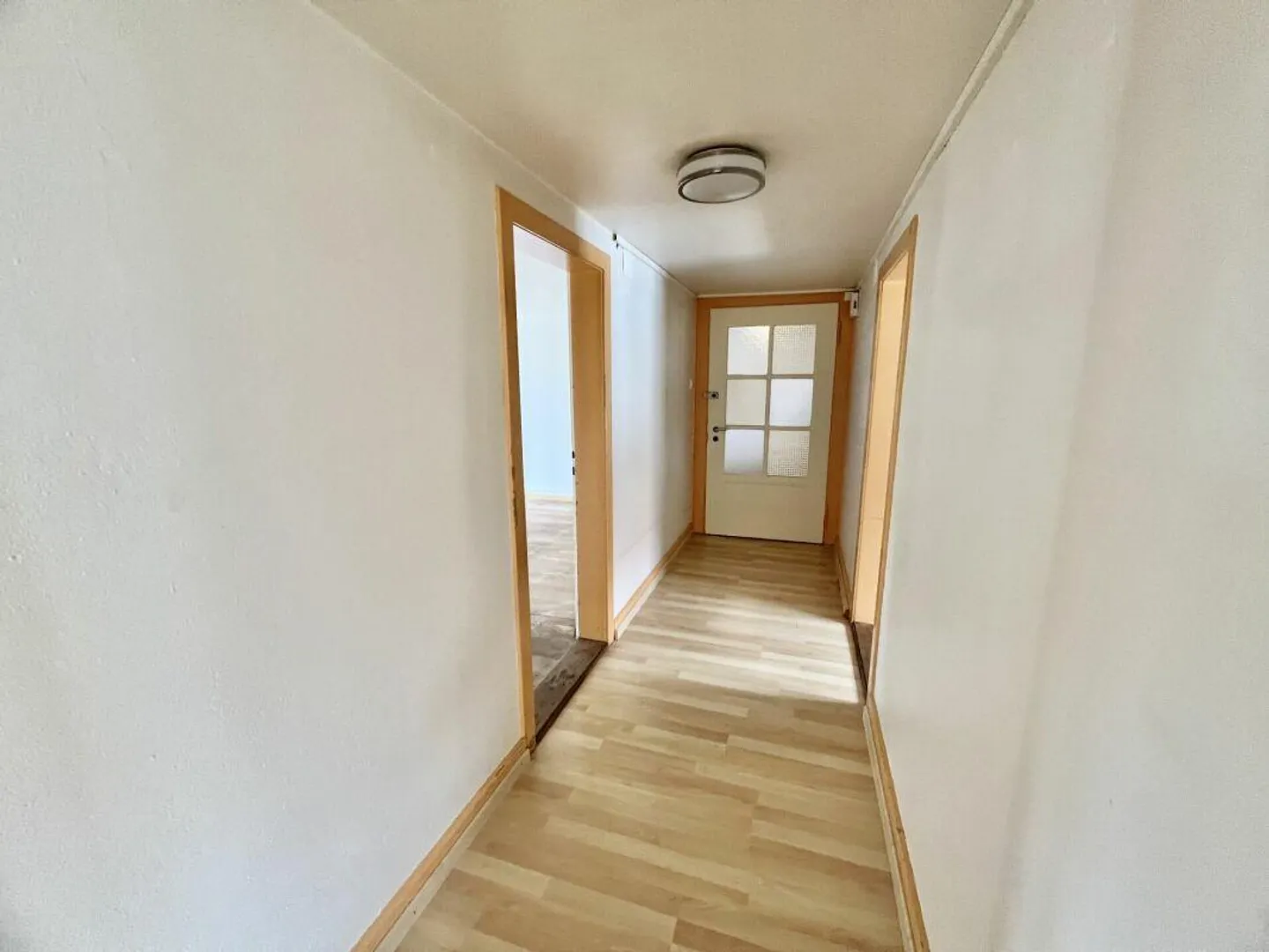 Appartamento centrale di 4,5 stanze a Bürglen - Foto 3 di 13