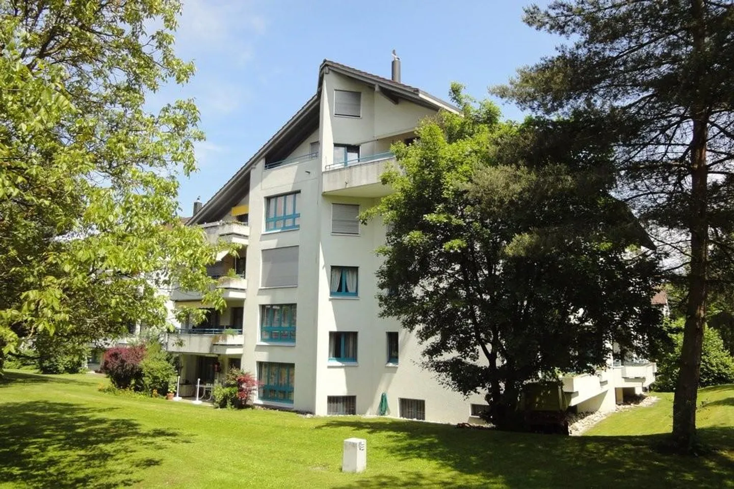 Appartement spacieux dans un emplacement calme - Photo 1 sur 6