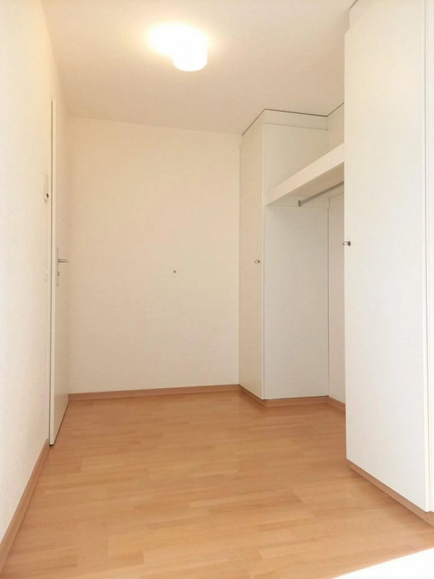 Appartement spacieux dans un emplacement calme - Photo 2 sur 6