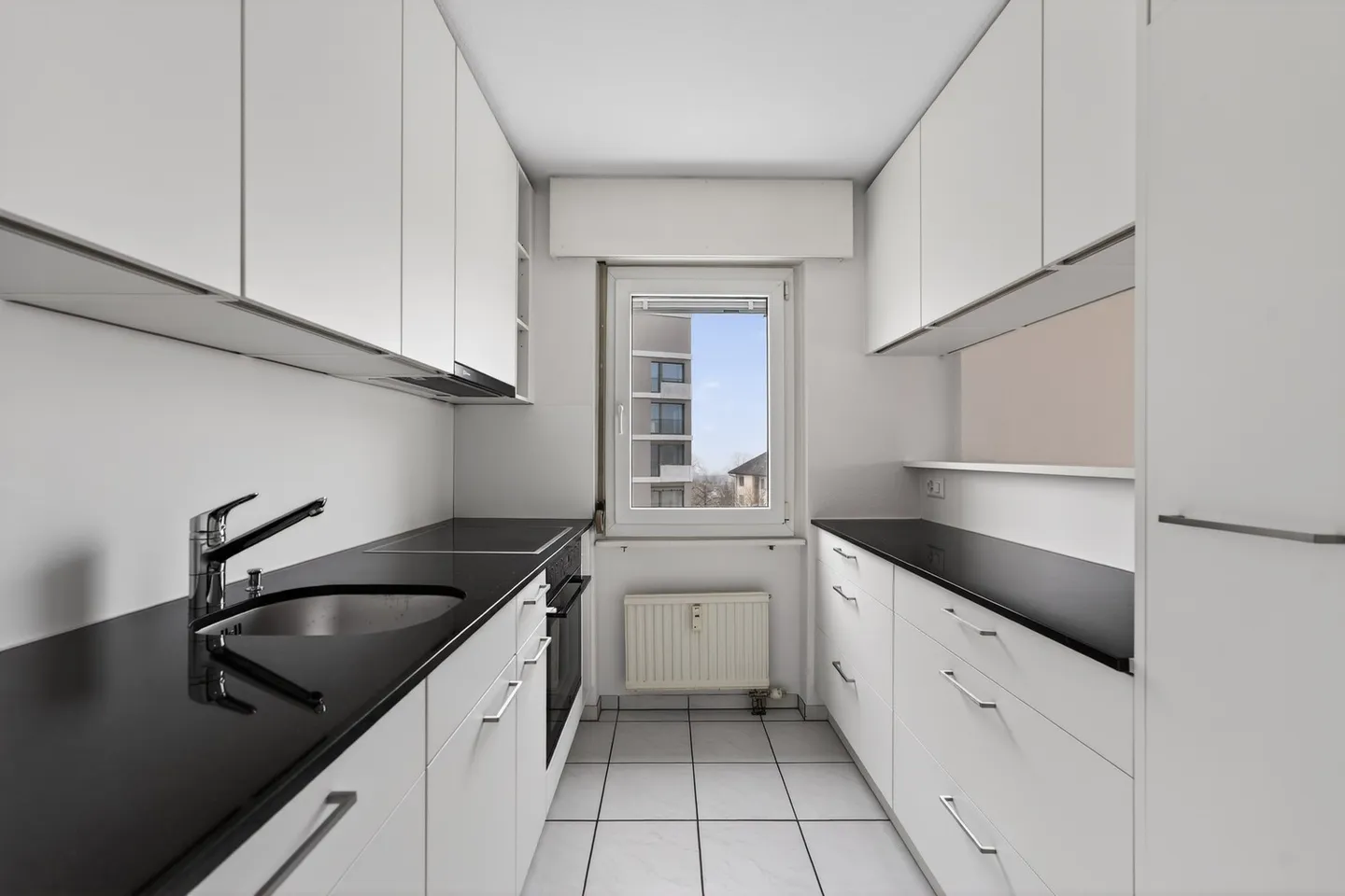 Ideal for you and your family! - Photo 2 of 13