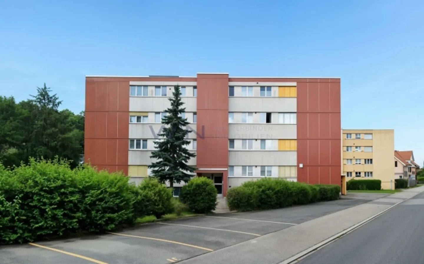 Value-conscious living, relaxed investing - Photo 3 of 3