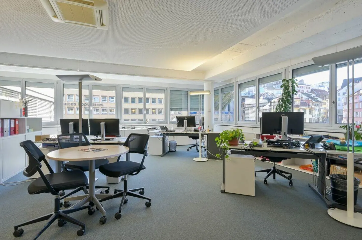 Büroflächen ab 450m² zu vermieten Pont Bessières - Foto 4 von 11