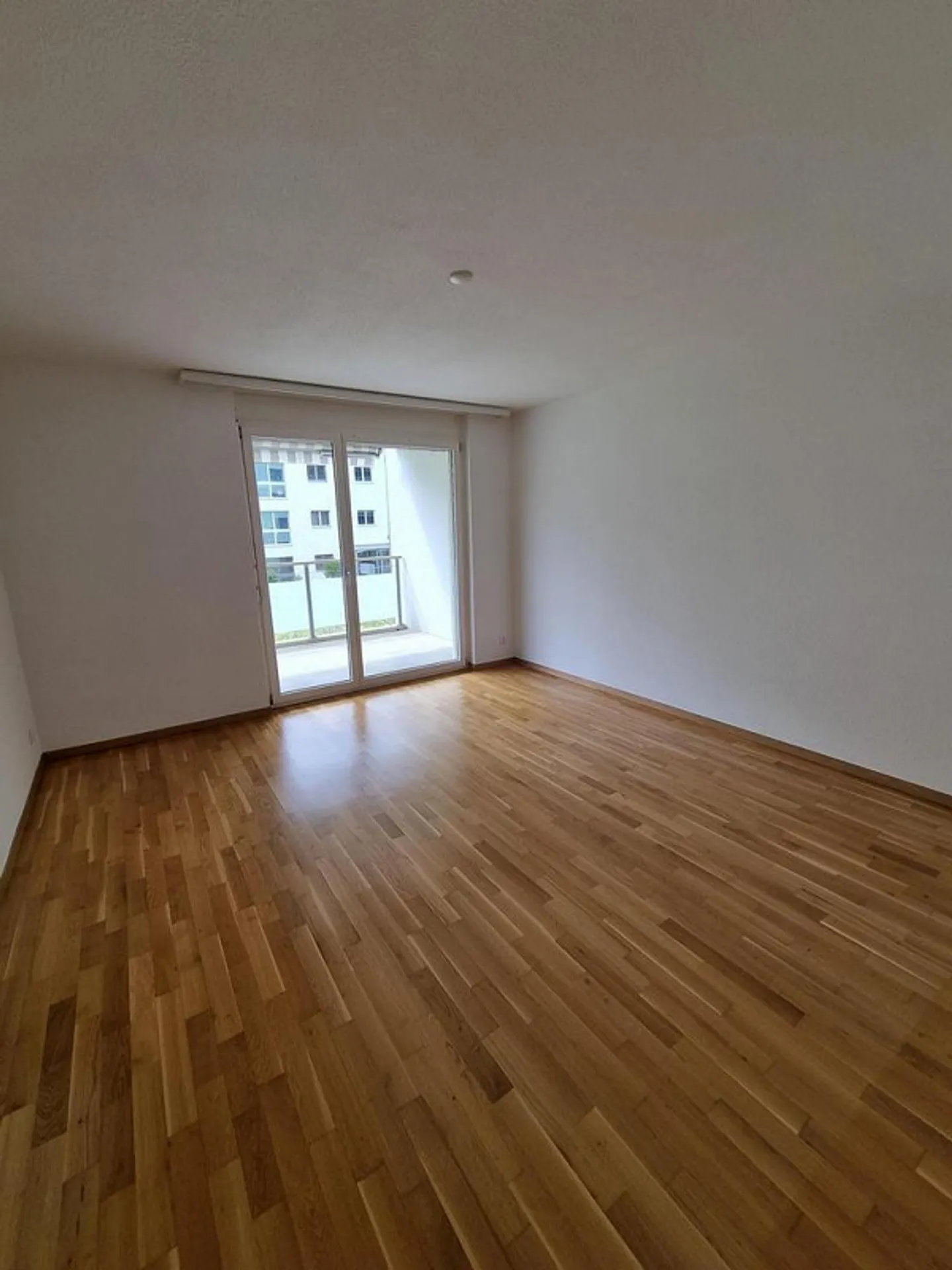 Geräumige 4.5 Zimmer Wohnung - Foto 8 von 11