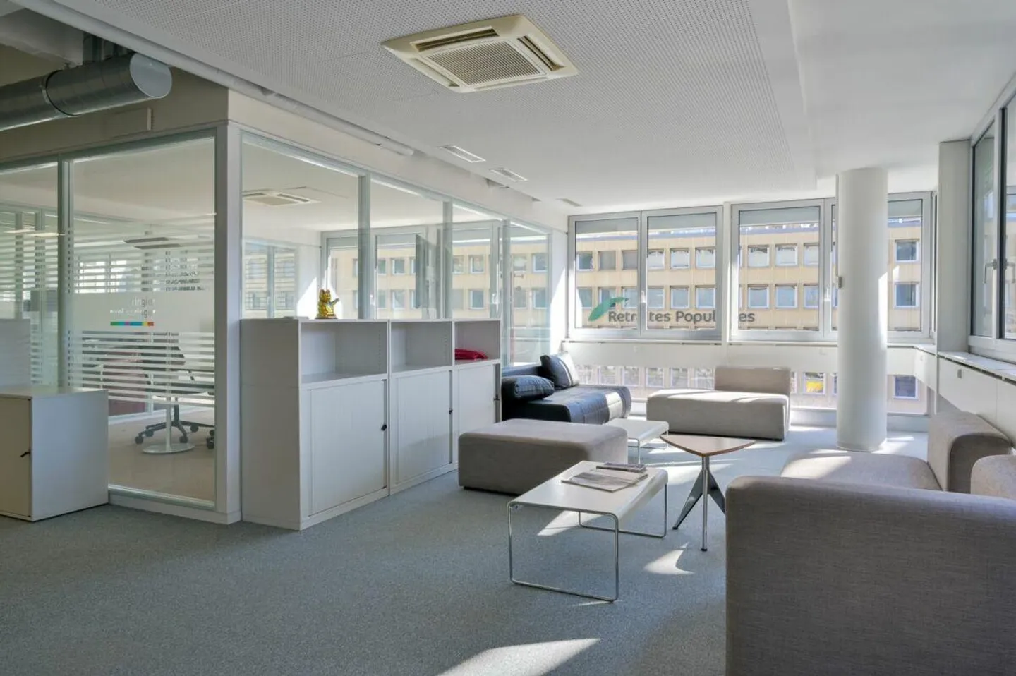 Büroflächen ab 450m² zu vermieten Pont Bessières - Foto 1 von 11