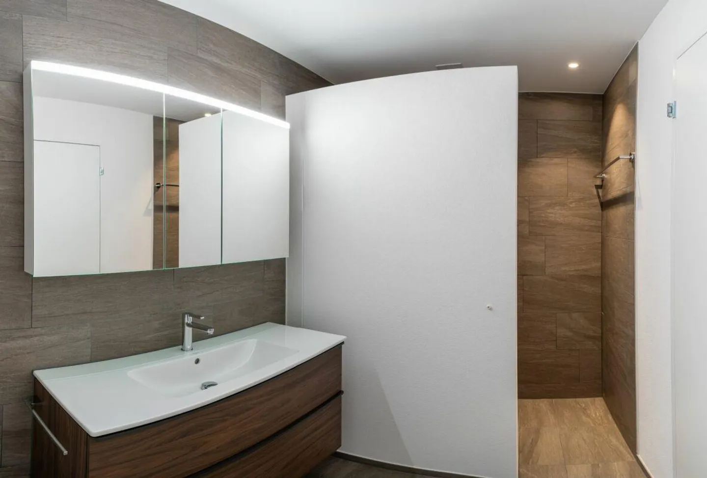 Newly built 4½ room garden apartment in an excellent location - Photo 6 of 8