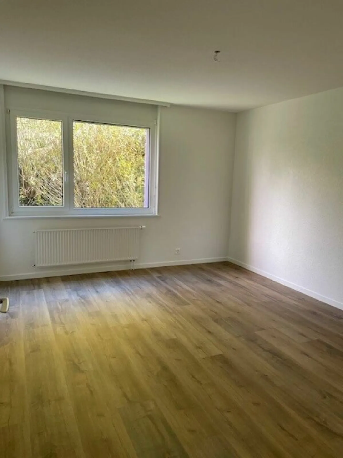 Apartment for rent - Photo 3 of 9