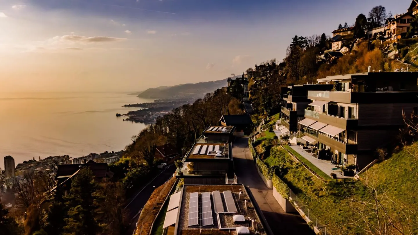 VILLAS BELVÉDÈRE - APPARTAMENTO 4,5 LOCALI CON VISTA UNICA SUL LAGO - Foto 7 di 13