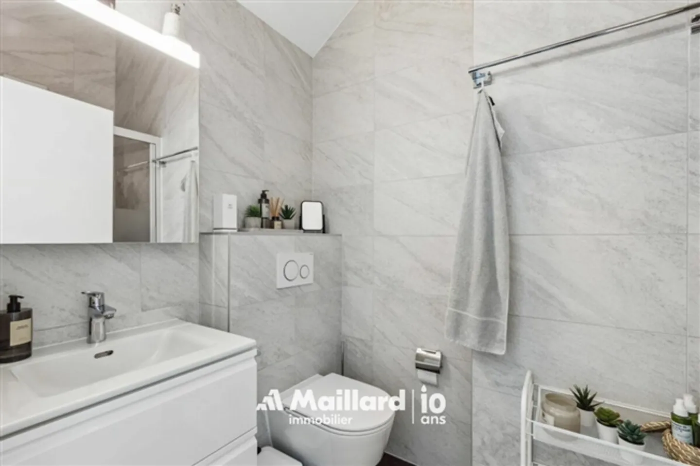 Darchboden 3.5 pièces à Sugiez - Photo 10 sur 17