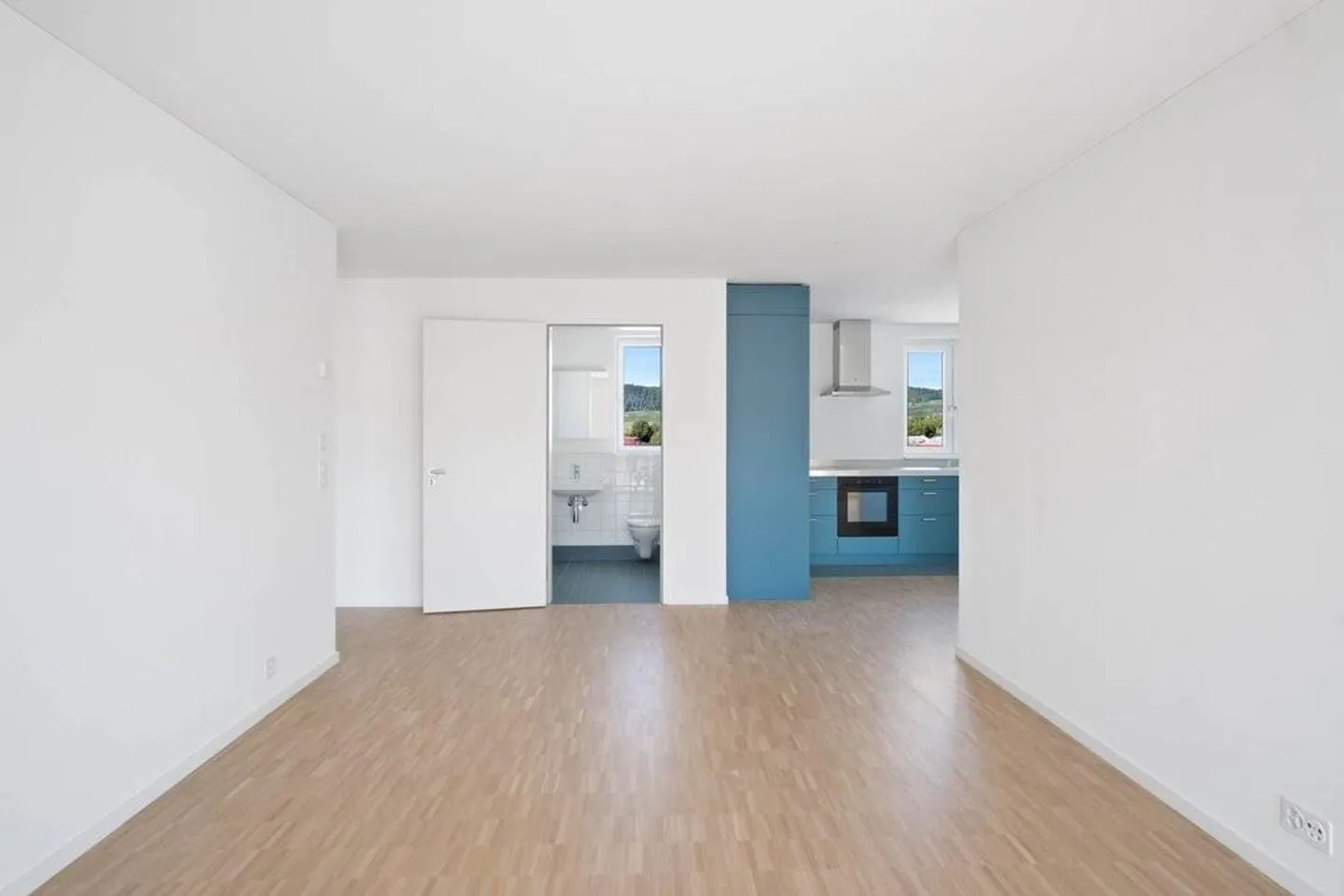 AFFITTARE SENZA DEPOSITO - colorato, simpatico: L'Insediamento Urbano Reitmen - Foto 4 di 12