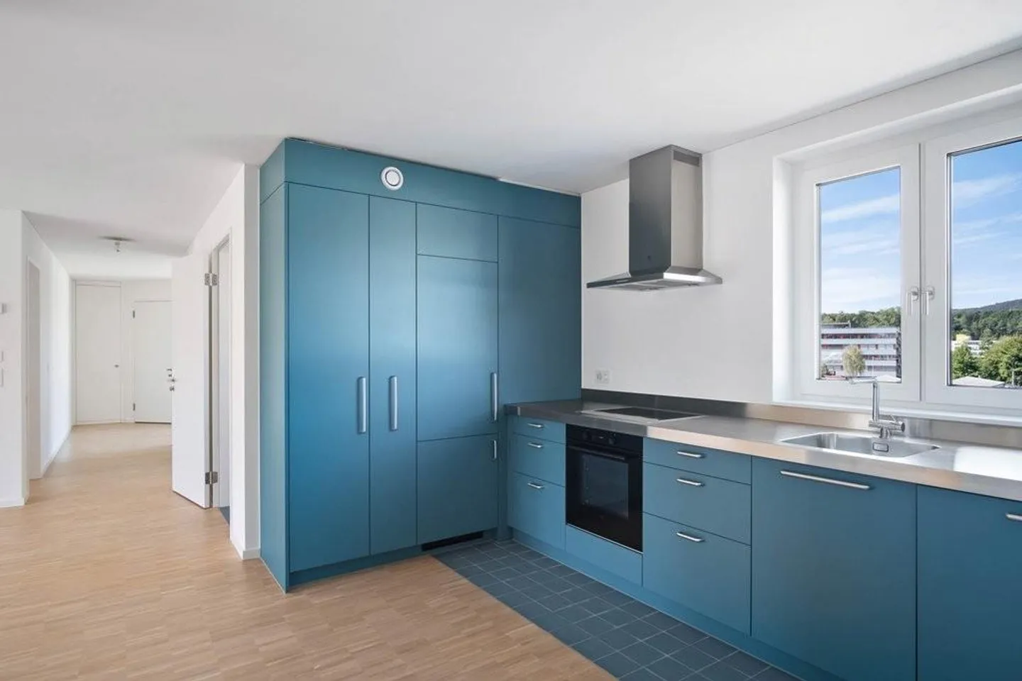 AFFITTARE SENZA DEPOSITO - colorato, simpatico: L'Insediamento Urbano Reitmen - Foto 3 di 12