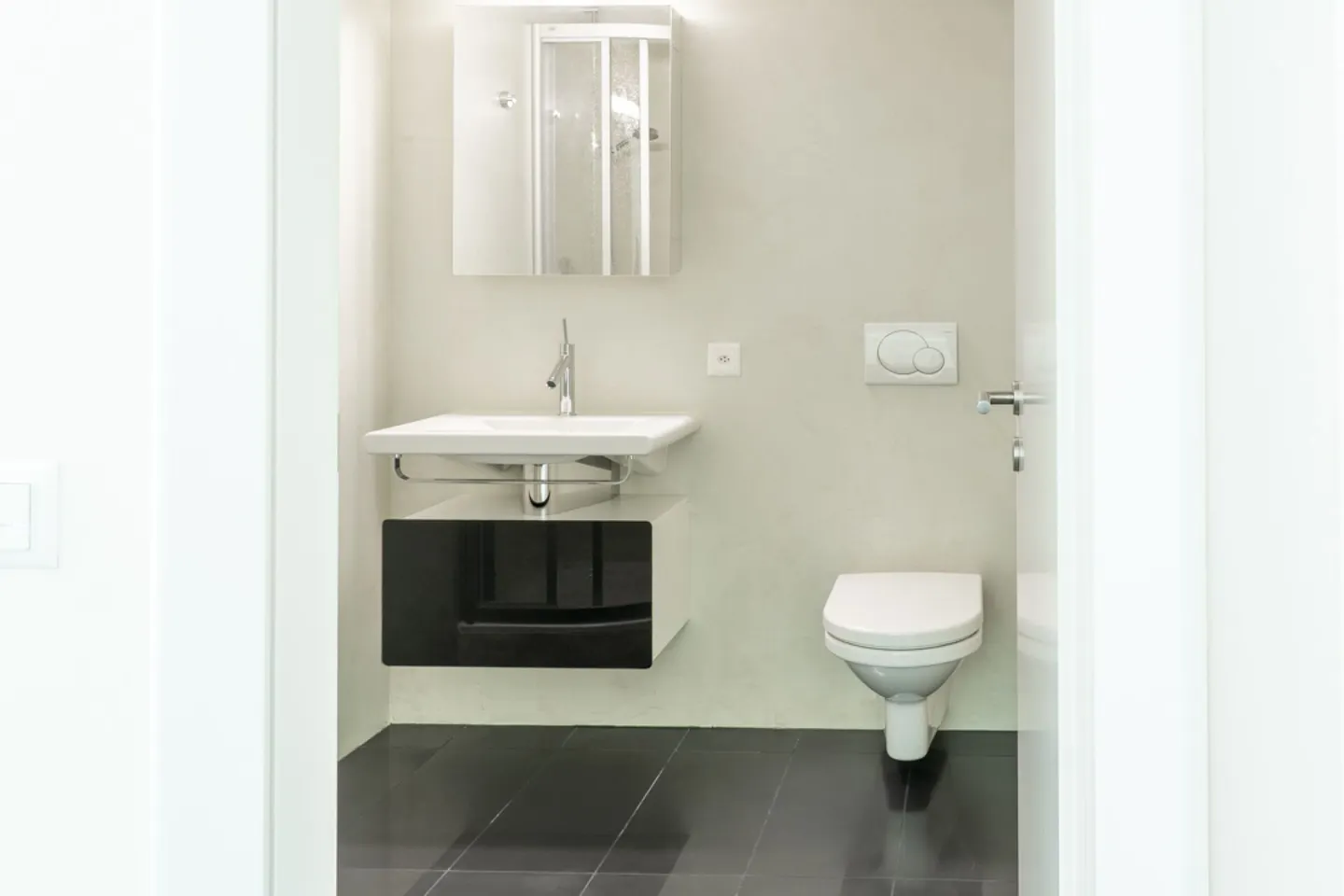 Splendid studio apartment in Palazzo Mantegazza - Photo 3 of 4