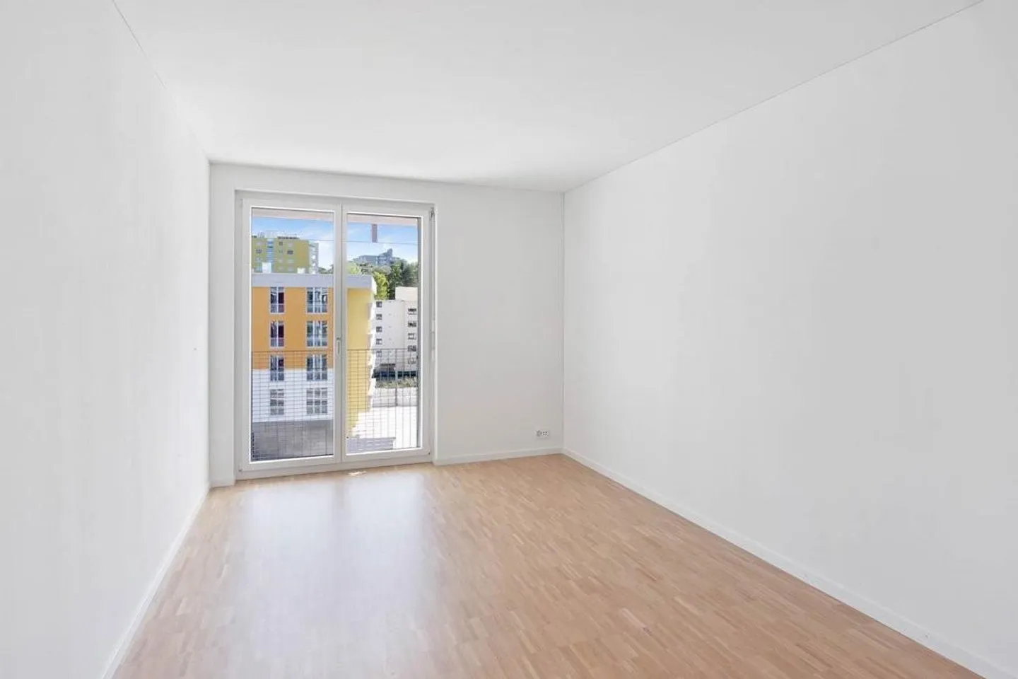 AFFITTARE SENZA DEPOSITO - colorato, simpatico: L'Insediamento Urbano Reitmen - Foto 10 di 12