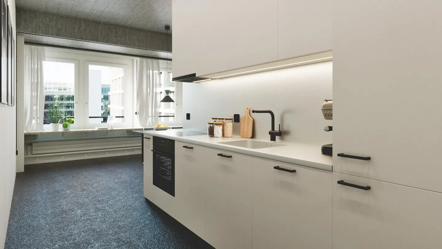 Appartamento Loft Elegante a Zurigo - Foto 3 di 7