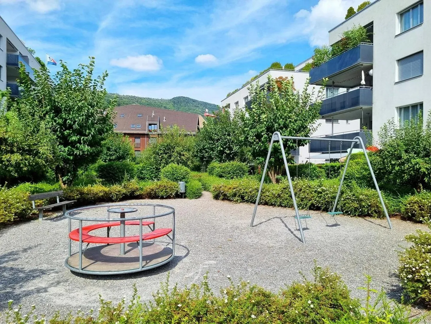 Standard di proprietà nel centro del villaggio di Wettingen - Foto 10 di 11