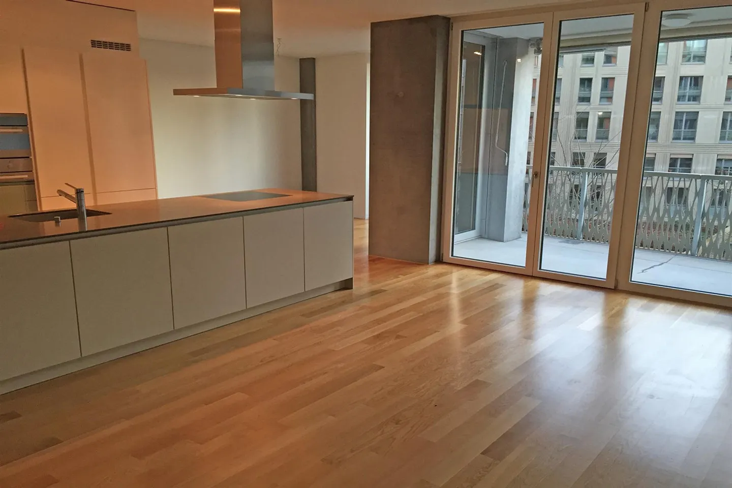 Appartement charmant avec deux salles de bains - Photo 2 sur 6