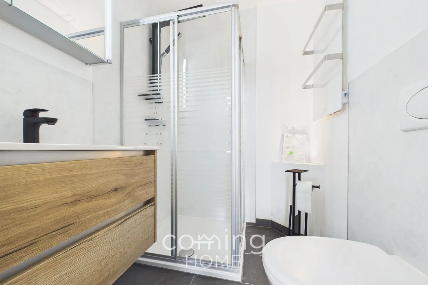 Appartement 4 pièces modernisé à Eggerberg avec balcon ensoleillé et vue sur les montagnes - Photo 8 sur 12