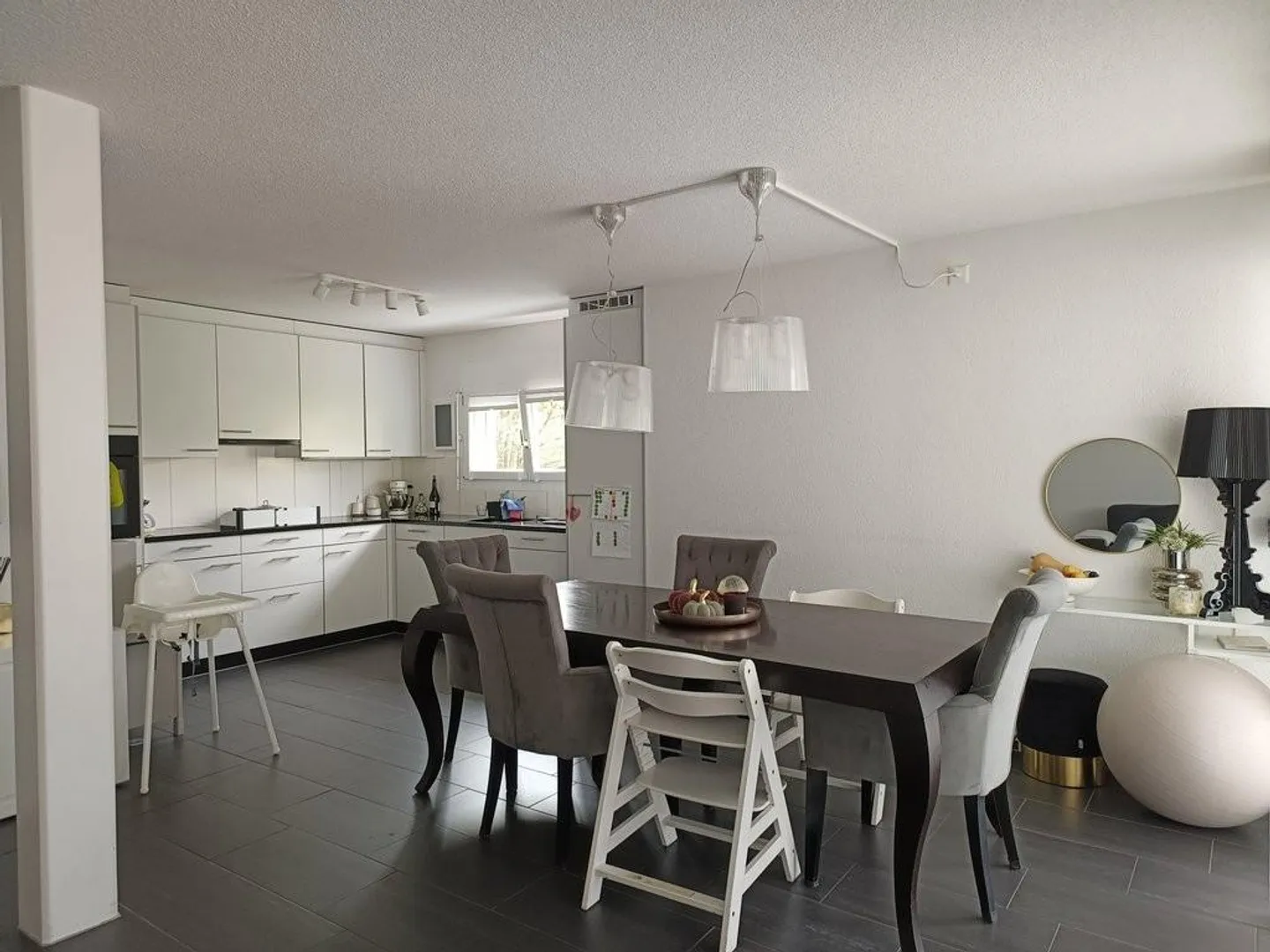 Nette Familienwohnung in Niederwangen! - Photo 2 sur 10