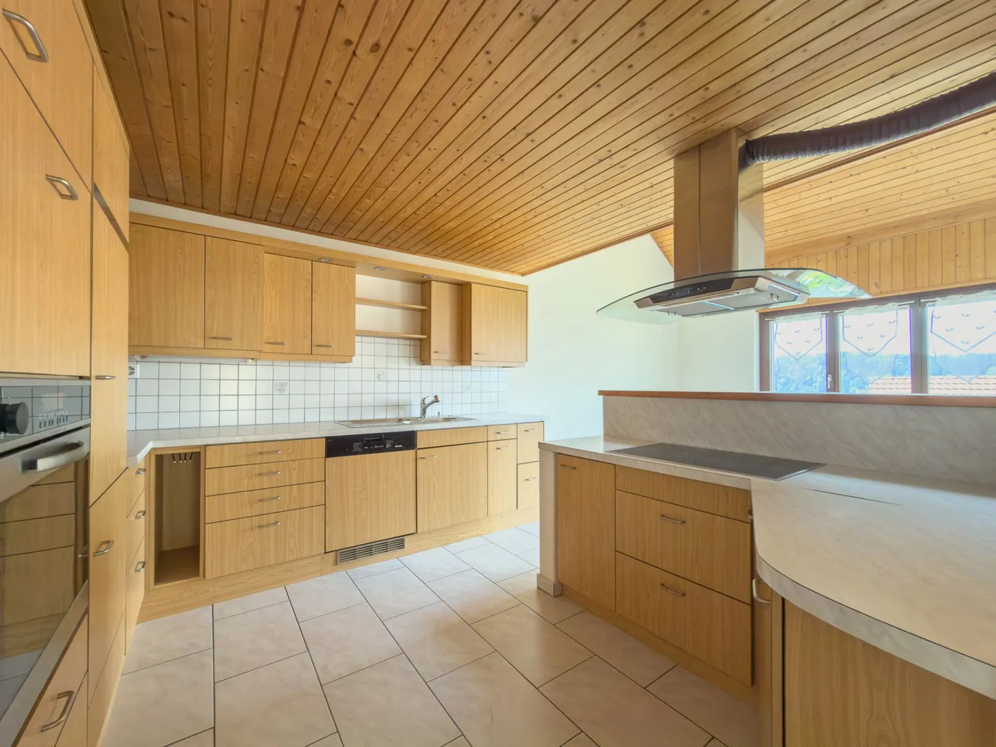 Maison jumelée charmante et spacieuse dans un emplacement soigné - Photo 9 sur 26