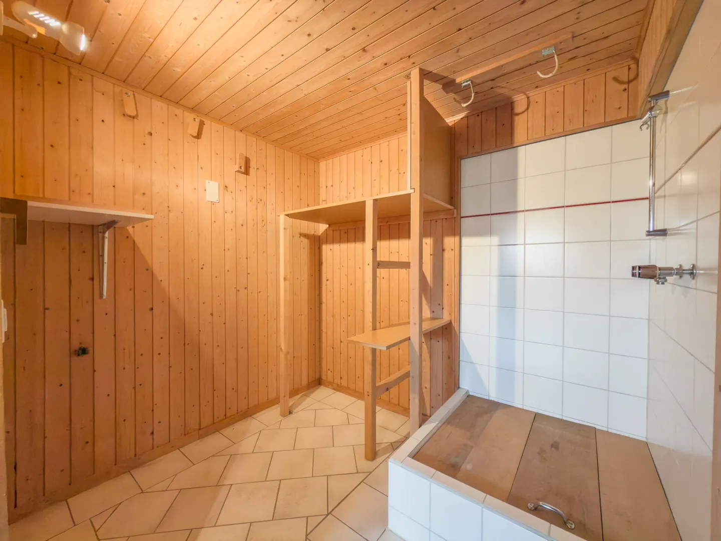 Maison jumelée charmante et spacieuse dans un emplacement soigné - Photo 20 sur 26