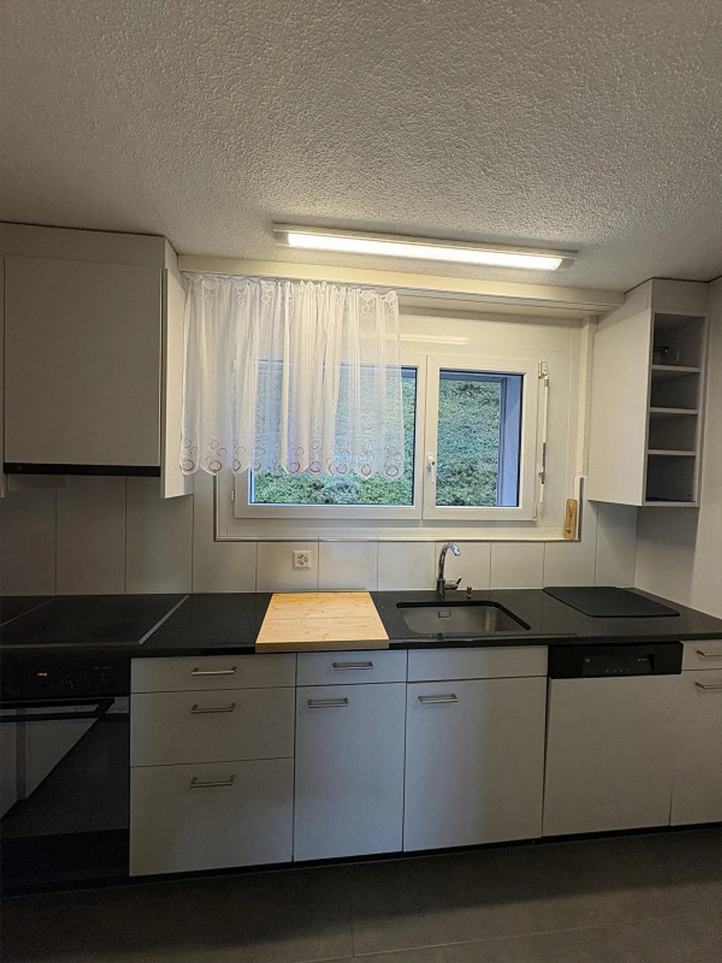 Charmante 3.5 Zimmer Wohnung - Foto 2 von 6