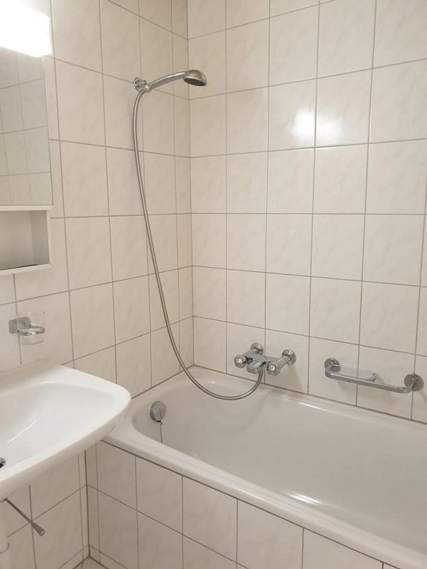 Living and enjoying life near the picturesque old town - Photo 3 of 5