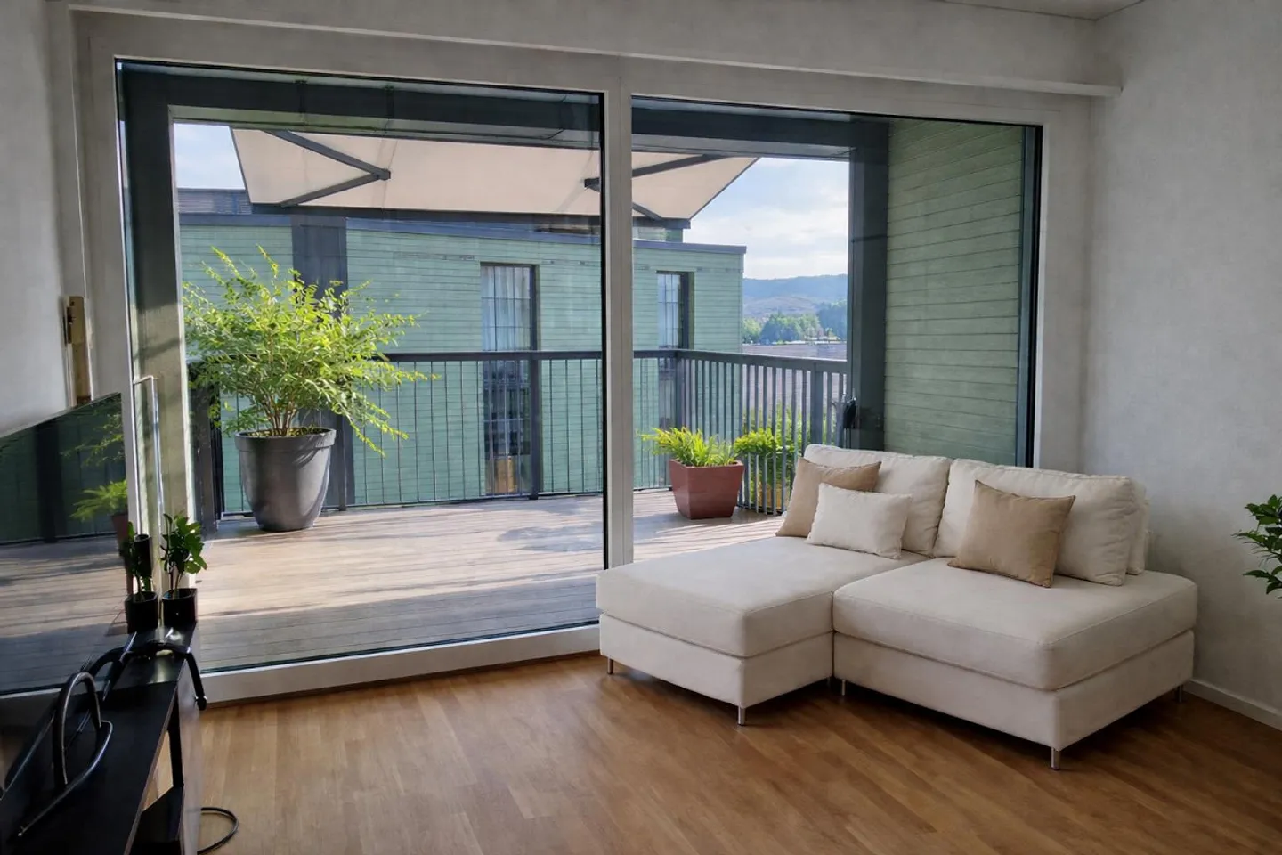 Light-flooded 2.5-room apartment on the top floor – Living in Wil - Photo 1 of 10
