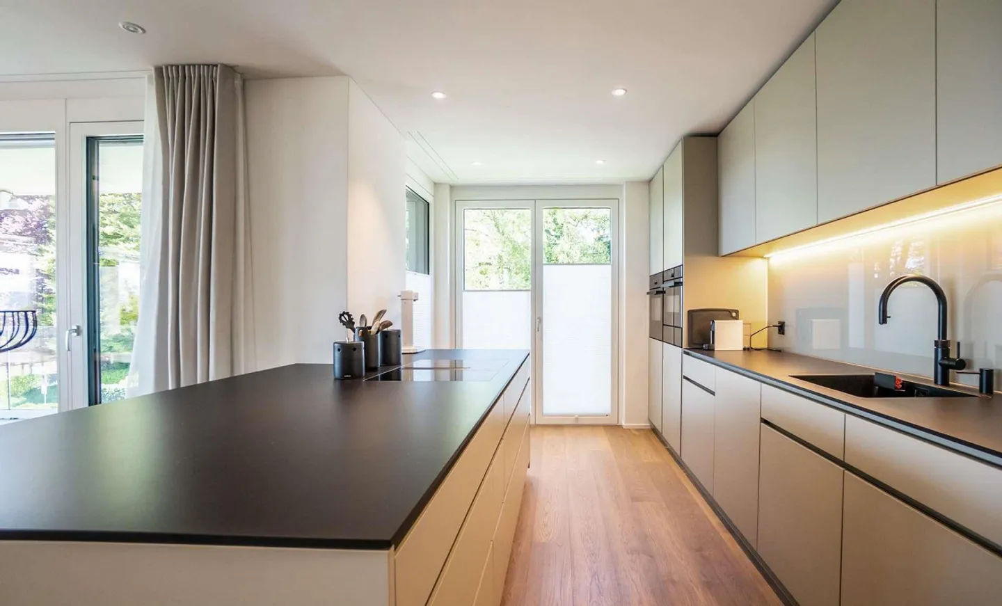 Luxuswohnung mit Terrasse - Foto 5 von 18