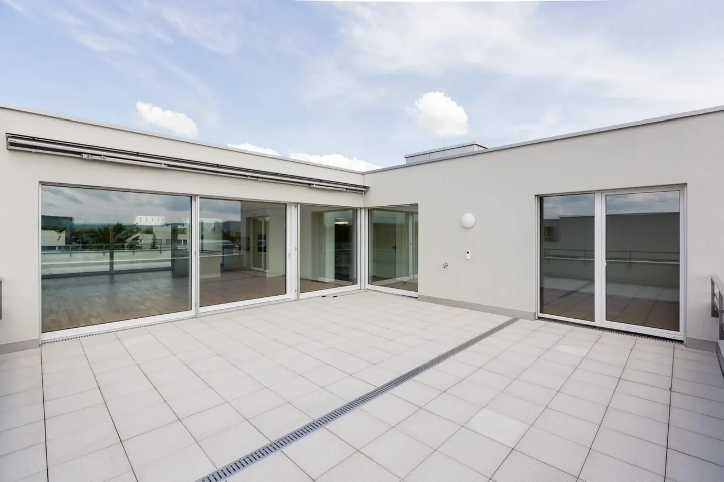 Wohn- &amp; Wohlfühloase - Attikawohnung mit 2 Terrassen - Foto 8 von 10