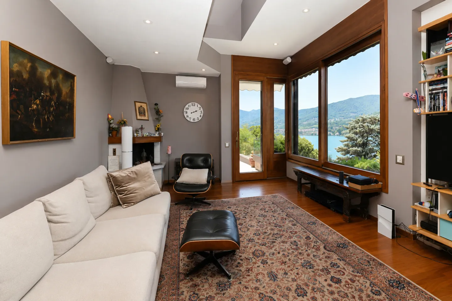 Elegante Villa mit Seeblick - Foto 9 von 21