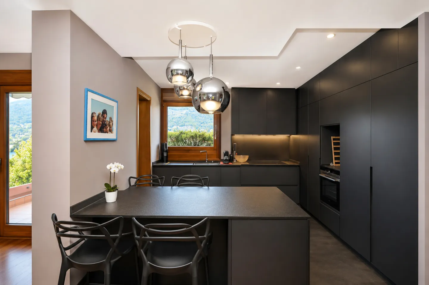 Elegante Villa mit Seeblick - Foto 11 von 21