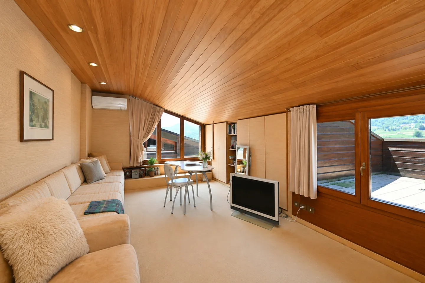 Elegante Villa mit Seeblick - Foto 14 von 21