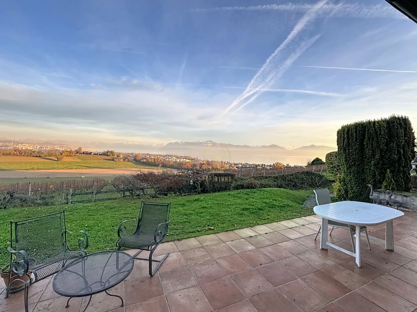 ECHICHENS - Bella casa indipendente con vista mozzafiato sul lago e sui vigneti - Foto 2 di 21