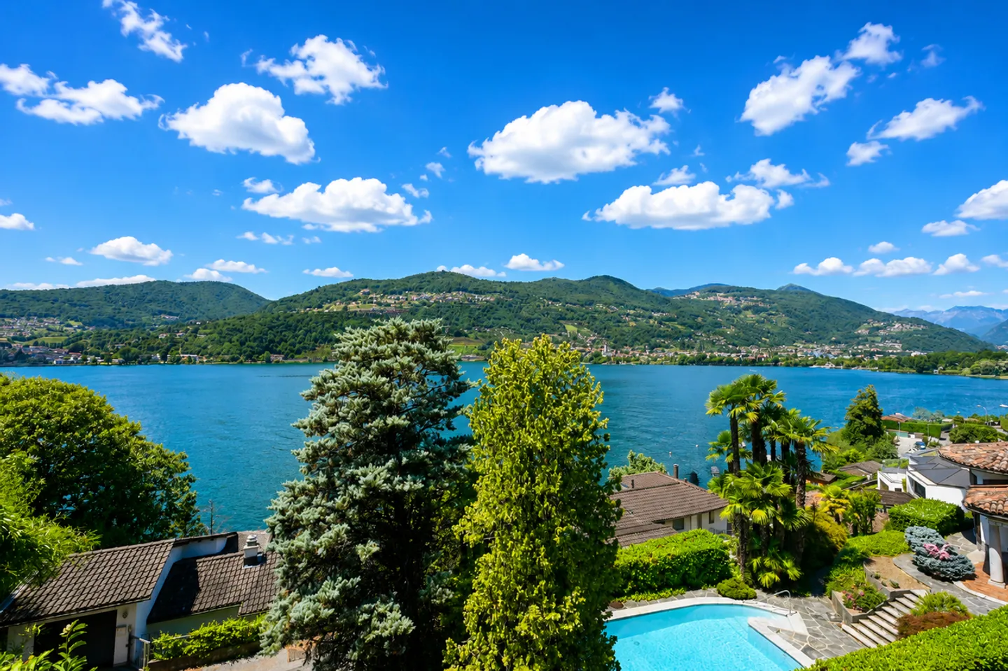 Elegante Villa mit Seeblick - Foto 7 von 21