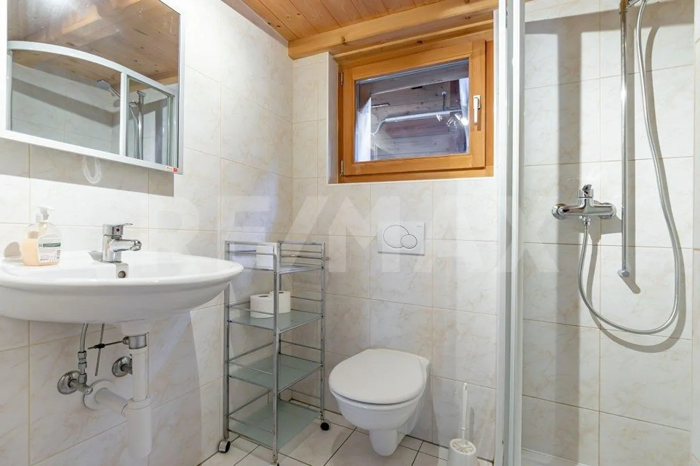 Immeuble à trois appartements - Photo 11 sur 13