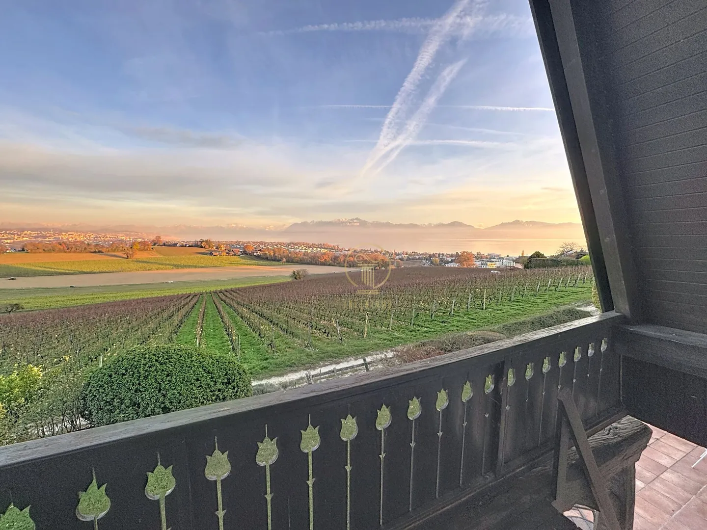 ECHICHENS - Bella casa indipendente con vista mozzafiato sul lago e sui vigneti - Foto 20 di 21