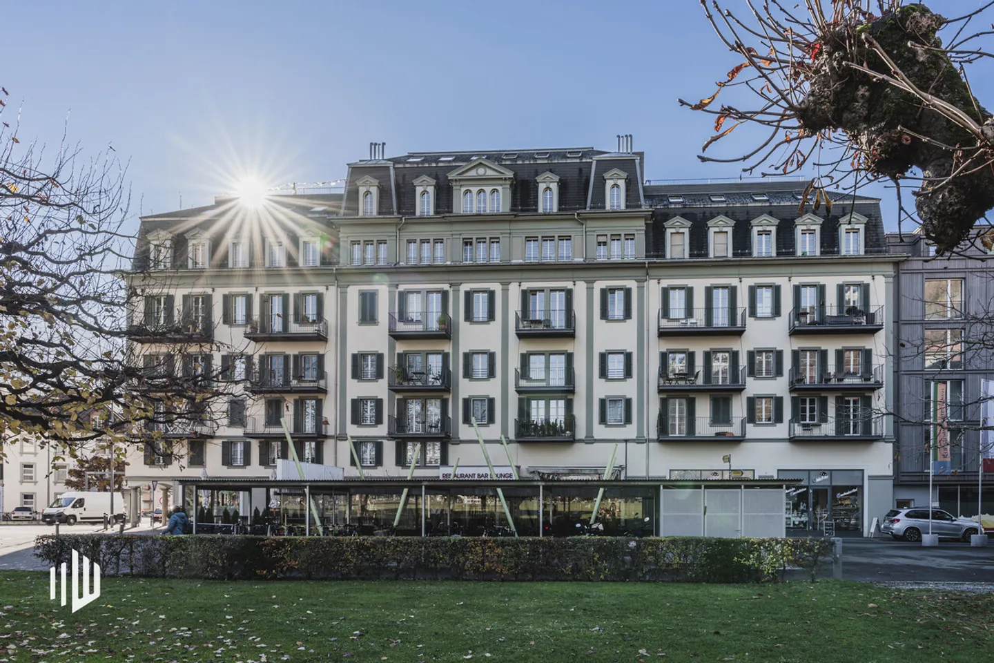 ImmoWyss - Appartement Penthouse Exclusif au Cœur d'Interlaken - Photo 2 sur 9