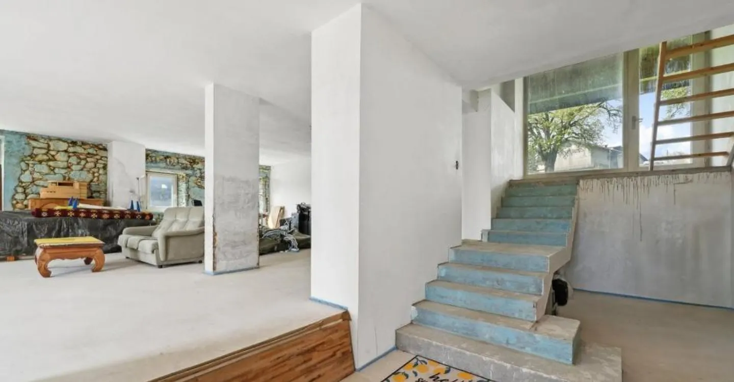 Farm to renovate with large volumes - Photo 1 of 12