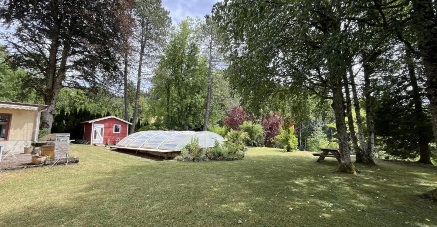 Immeuble de caractère avec piscine - Photo 4 sur 13