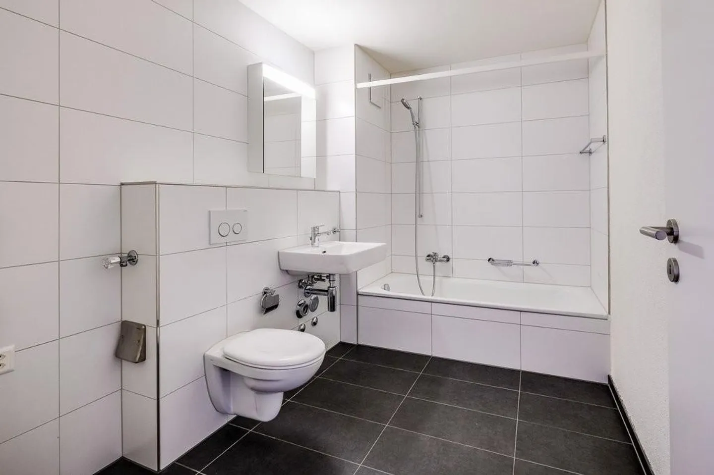 Appartamento attico luminoso che non lascia quasi nessun desiderio insoddisfatto - Foto 3 di 7