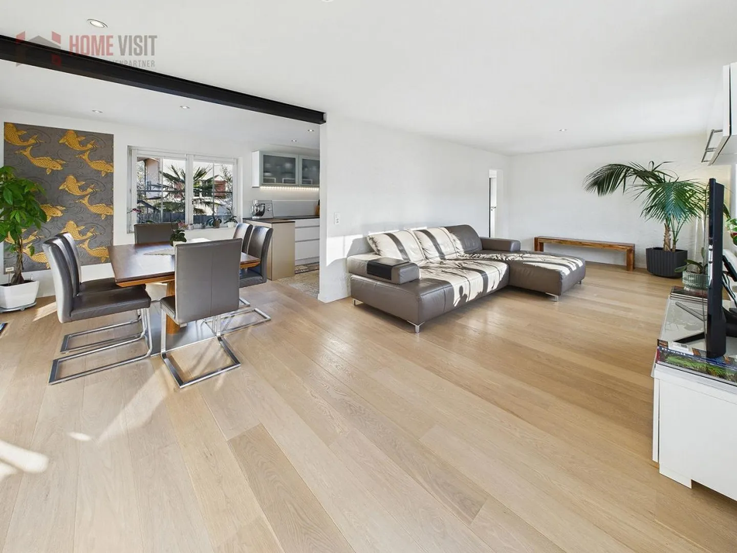 Charming Detached Family Home - Photo 4 of 21