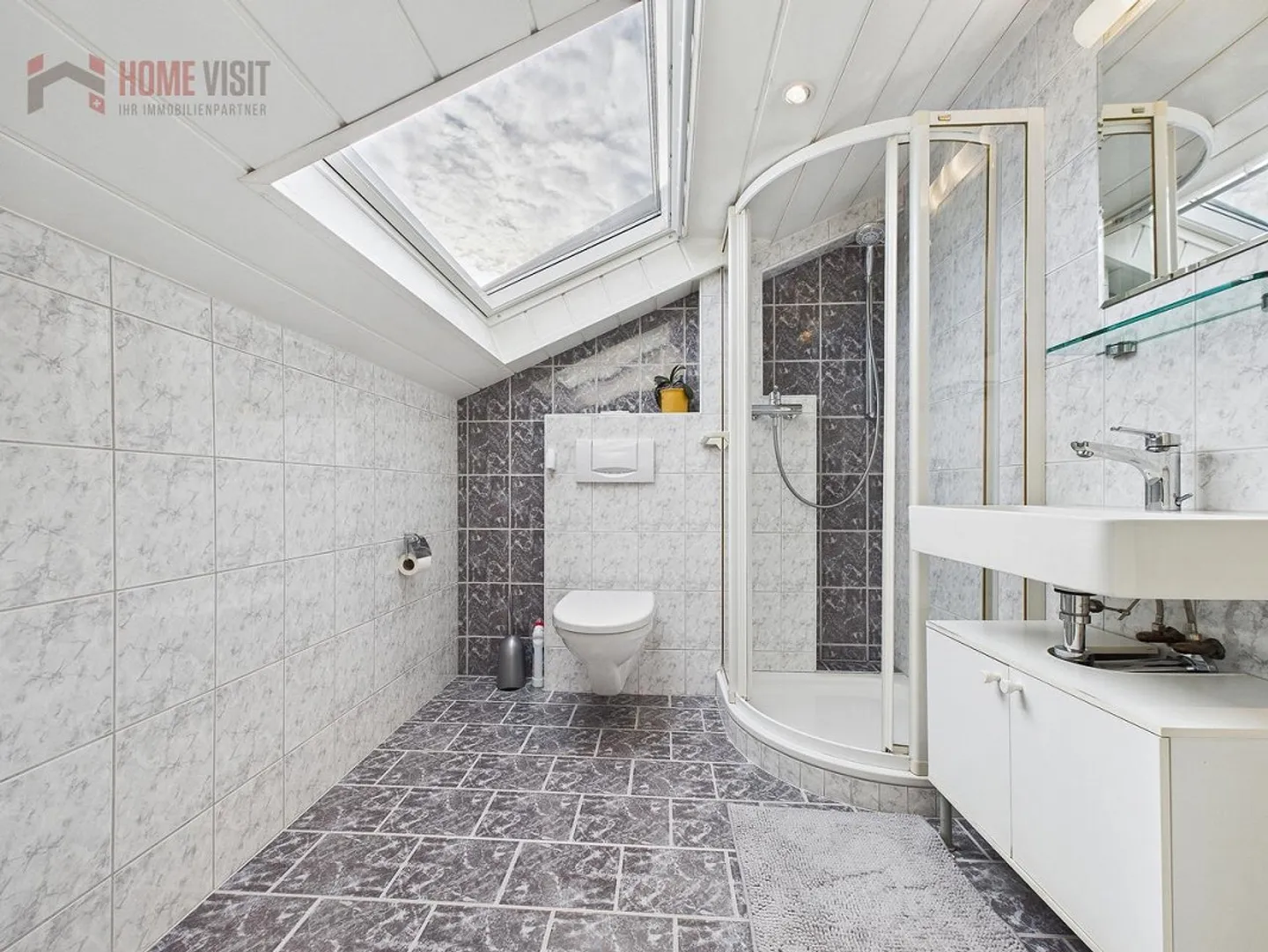 Charming Detached Family Home - Photo 12 of 21