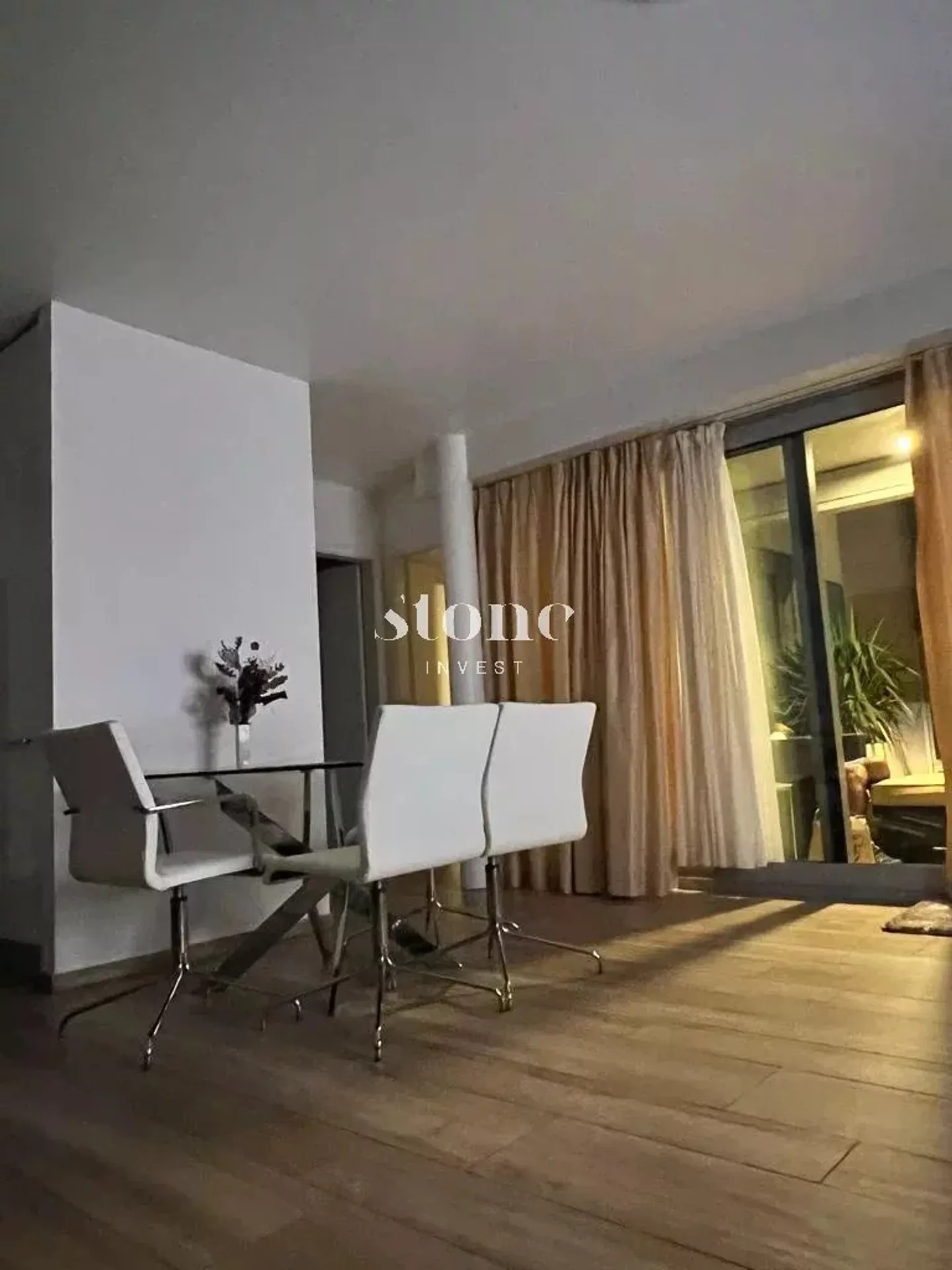 Four-room apartment with terrace in the heart of Pâquis, near the lake - Photo 8 of 12