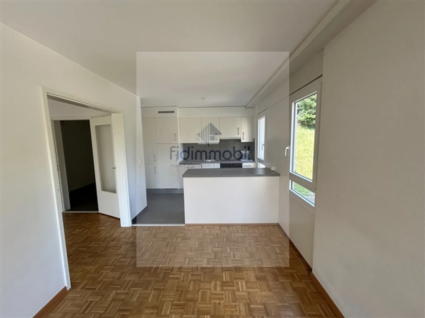 Beautiful apartment in a quiet area with balcony - Photo 3 of 12