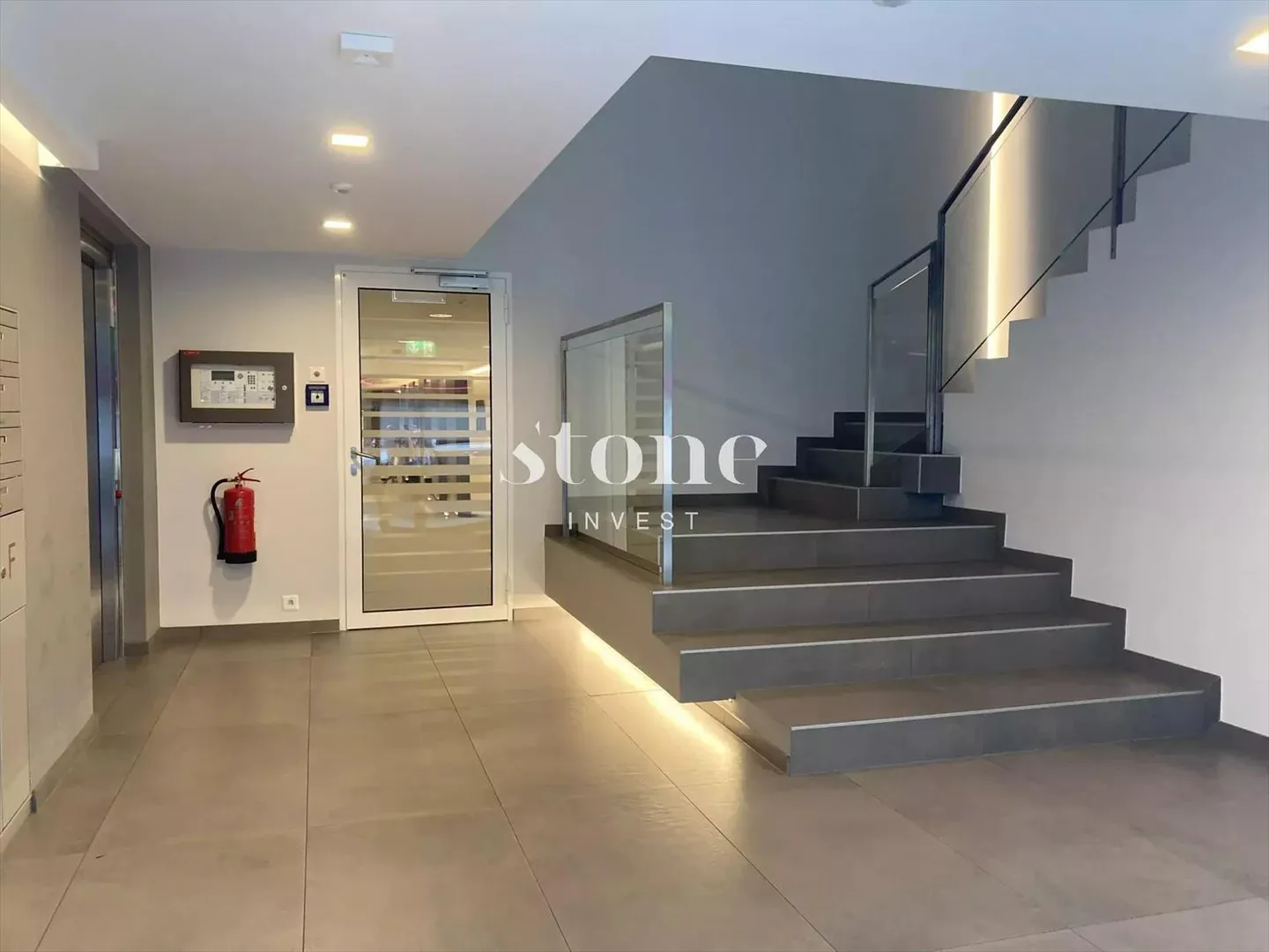 Four-room apartment with terrace in the heart of Pâquis, near the lake - Photo 10 of 12