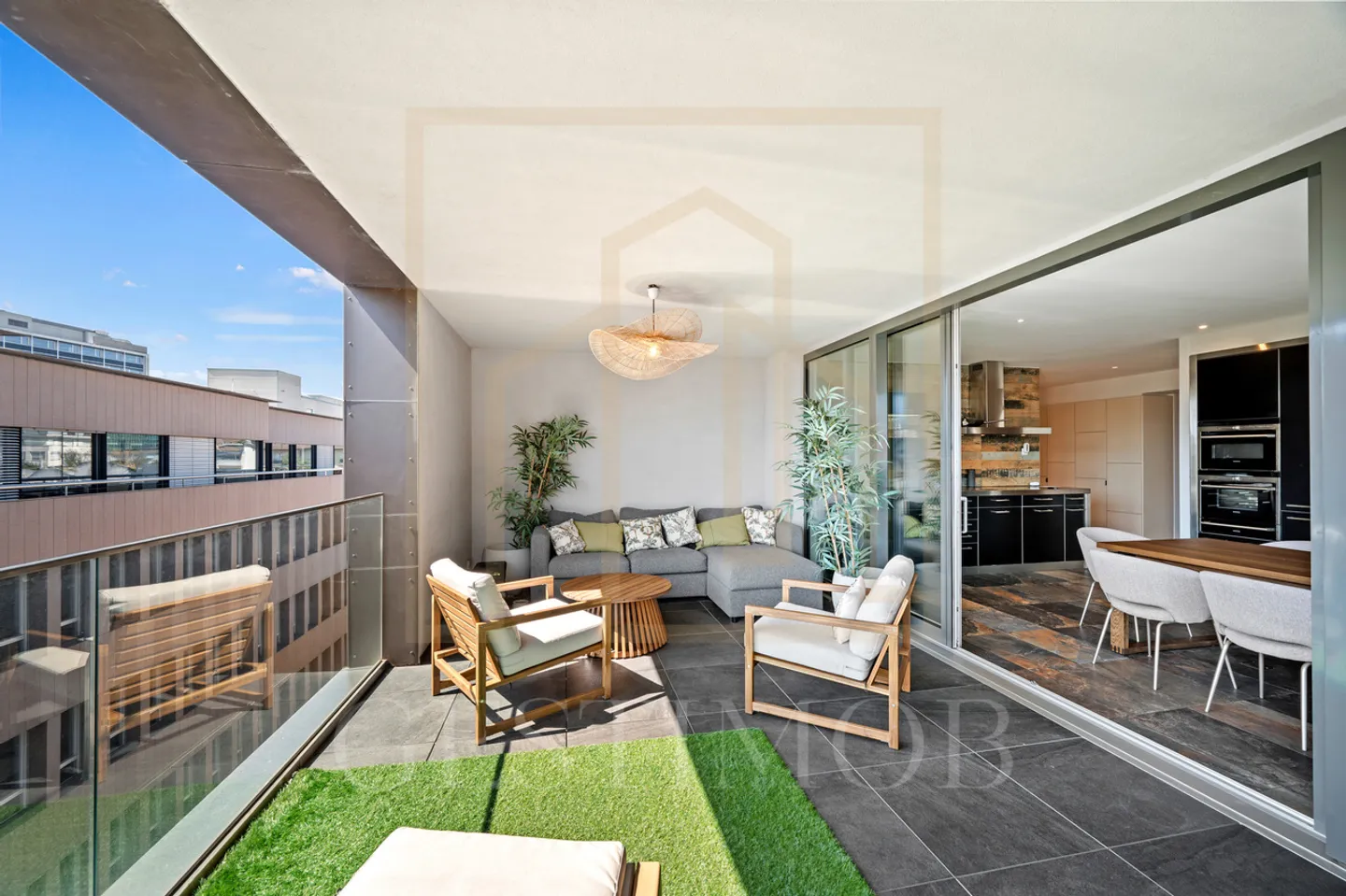 OPPORTUNITE : LUMINOSITE & VUES DEGAGEES A CAROUGE - Photo 1 sur 13