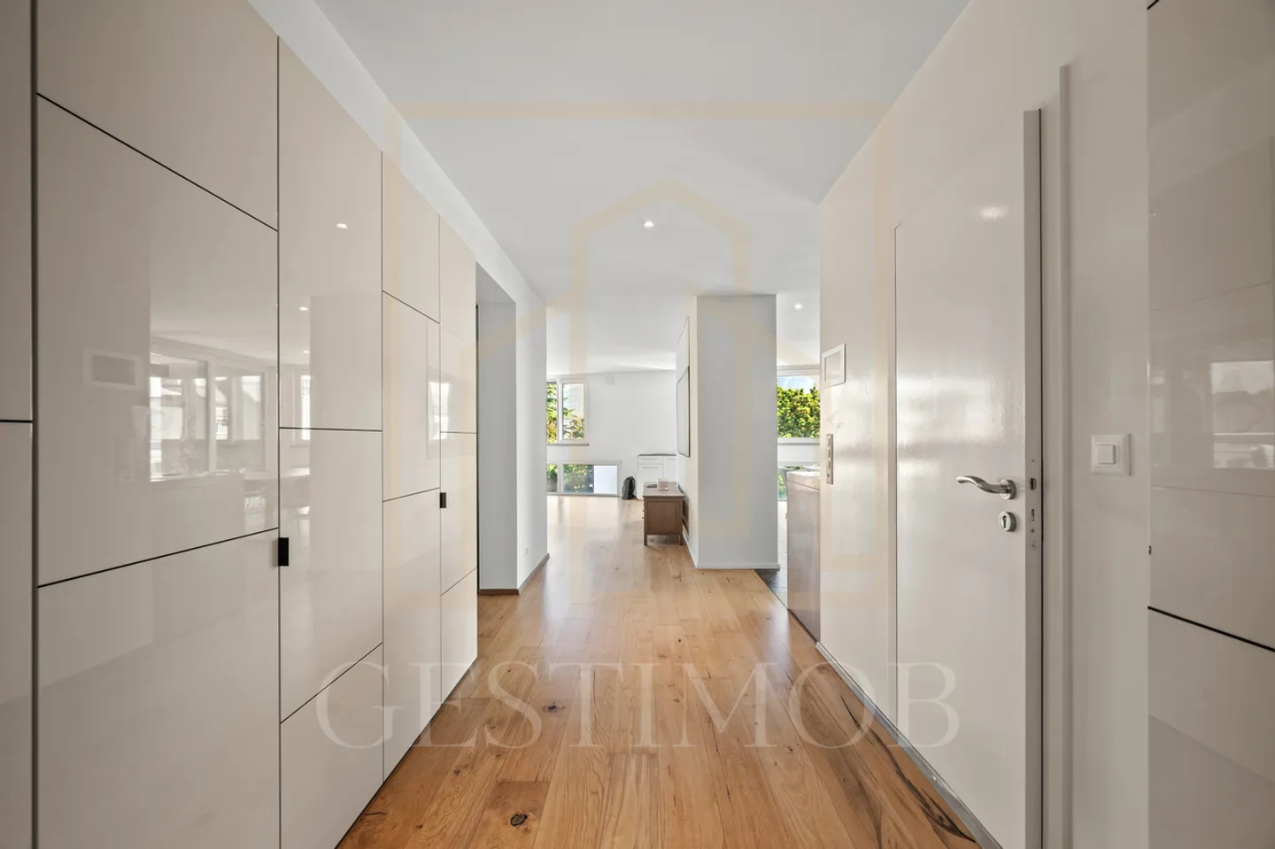 OPPORTUNITE : LUMINOSITE & VUES DEGAGEES A CAROUGE - Photo 2 sur 13